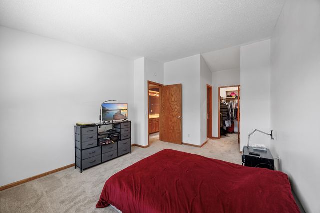 13475 Glenhurst Avenue, Savage, MN 55378