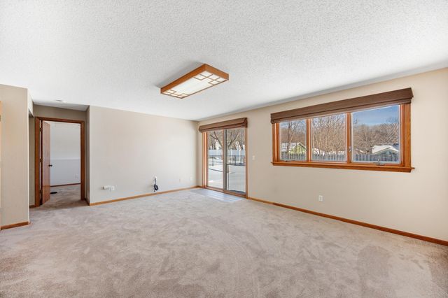 13475 Glenhurst Avenue, Savage, MN 55378