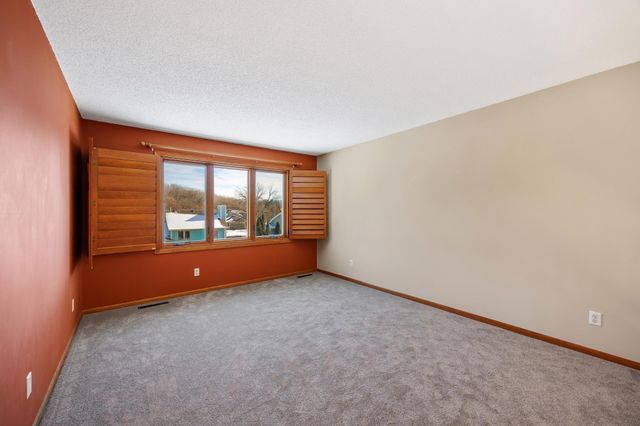 13475 Glenhurst Avenue, Savage, MN 55378