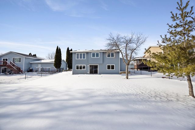 13475 Glenhurst Avenue, Savage, MN 55378