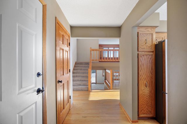 13475 Glenhurst Avenue, Savage, MN 55378