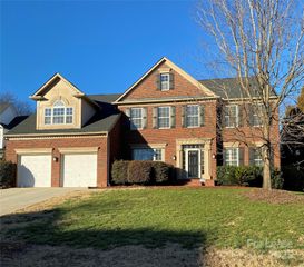 605 Queenswater Lane, Waxhaw, NC 28173