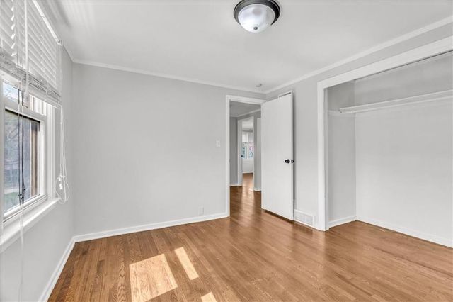 205 E Longfellow Street, Claycomo, MO 64119