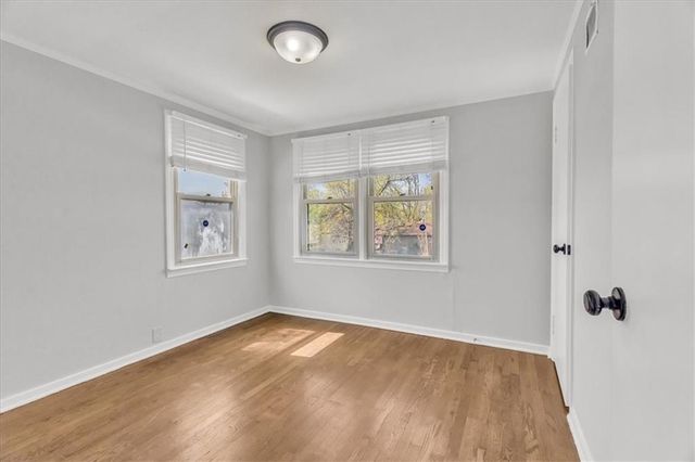 205 E Longfellow Street, Claycomo, MO 64119