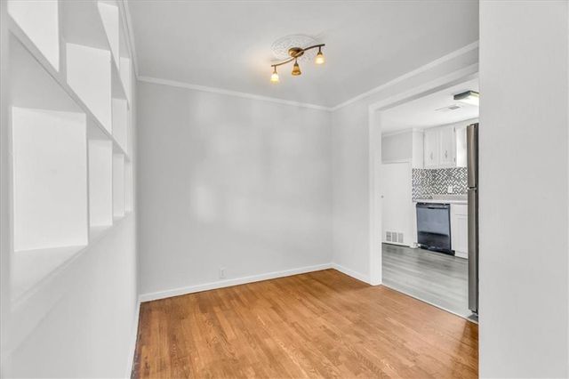 205 E Longfellow Street, Claycomo, MO 64119