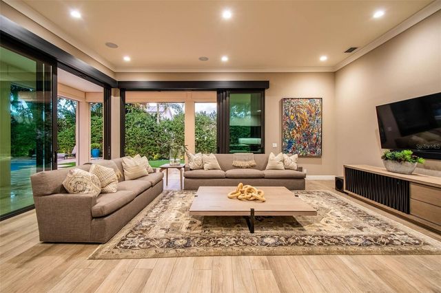 4115 W ZELAR STREET, Tampa, FL 33629