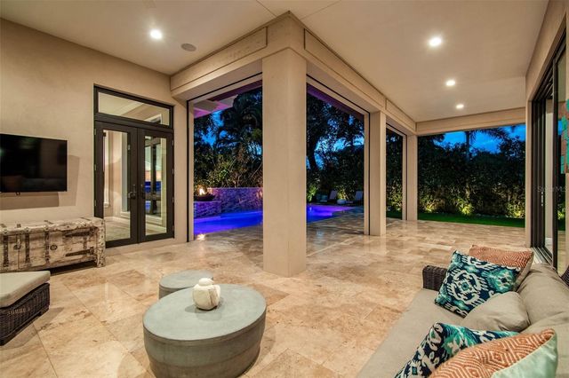 4115 W ZELAR STREET, Tampa, FL 33629