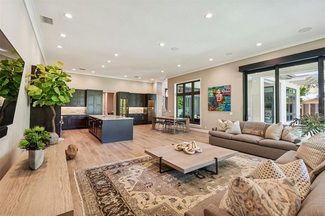 4115 W ZELAR STREET, Tampa, FL 33629