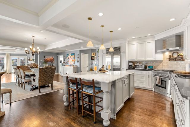 27 Badgers Is W Apt 1, Kittery, ME 03940