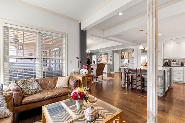 27 Badgers Is W Apt 1, Kittery, ME 03940