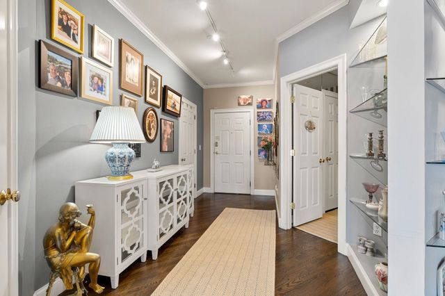 27 Badgers Is W Apt 1, Kittery, ME 03940
