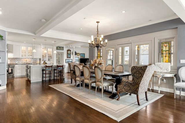 27 Badgers Is W Apt 1, Kittery, ME 03940