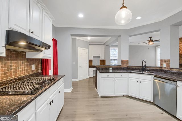 5610 Vinings Place Trail, Mableton, GA 30126