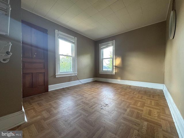 119 PENNSYLVANIA AVE, Coatesville, PA 19320