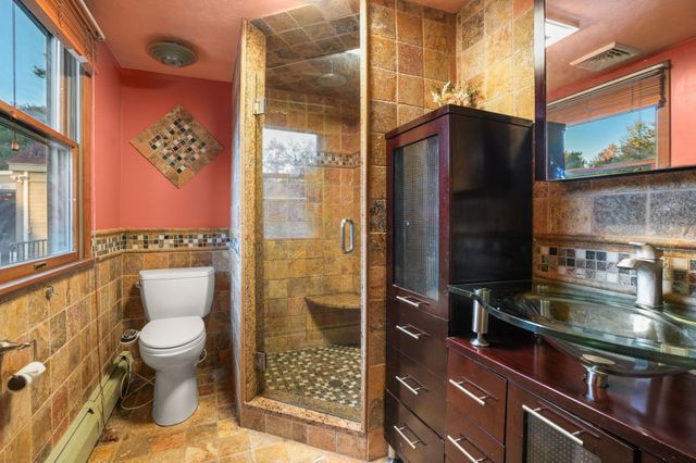 126 Brattle St, Holden, MA 01520