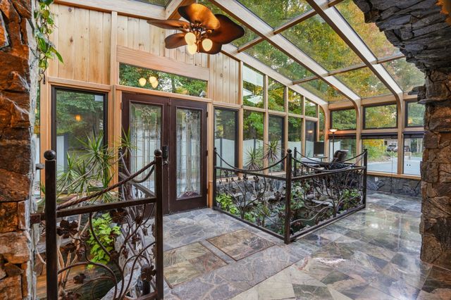 126 Brattle St, Holden, MA 01520