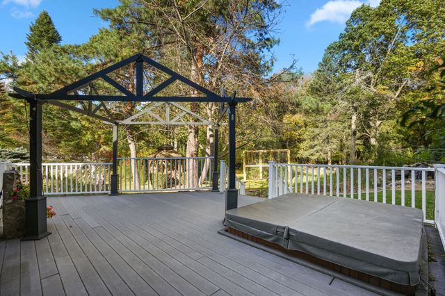 126 Brattle St, Holden, MA 01520