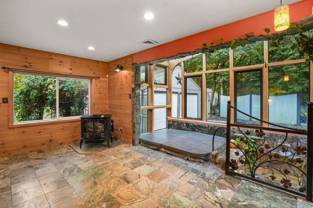 126 Brattle St, Holden, MA 01520