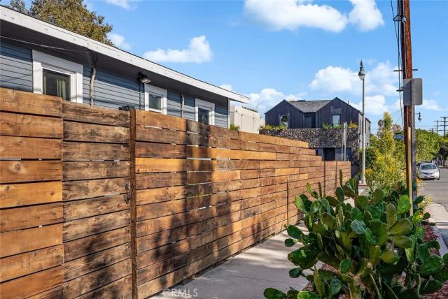 2401 Birkdale, Los Angeles, CA 90031