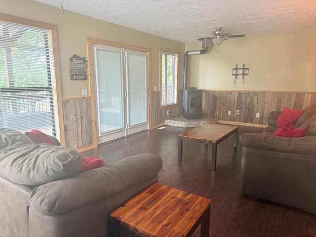 134 Navajo Trail, Kimberling City, MO 65686