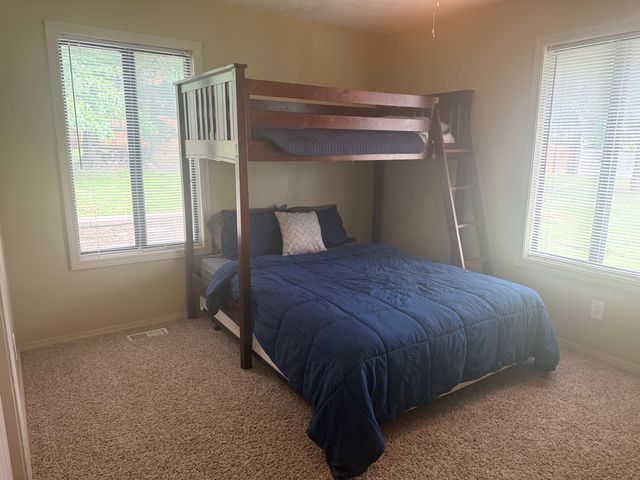 134 Navajo Trail, Kimberling City, MO 65686