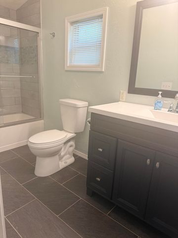 134 Navajo Trail, Kimberling City, MO 65686