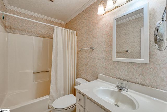 85 Forest Oaks Way, Spartanburg, SC 29307