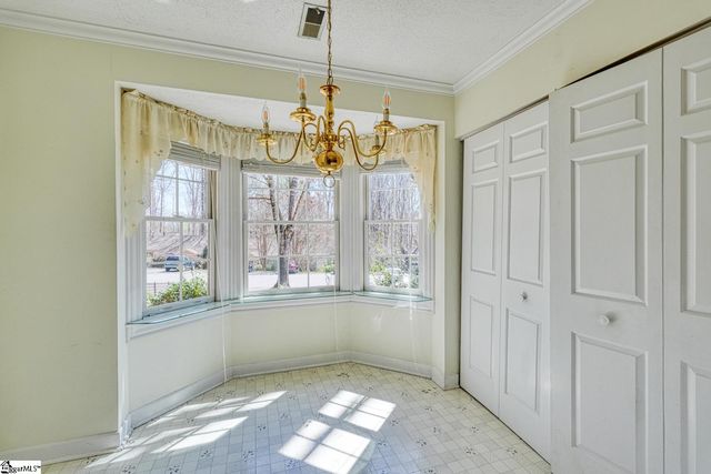 85 Forest Oaks Way, Spartanburg, SC 29307