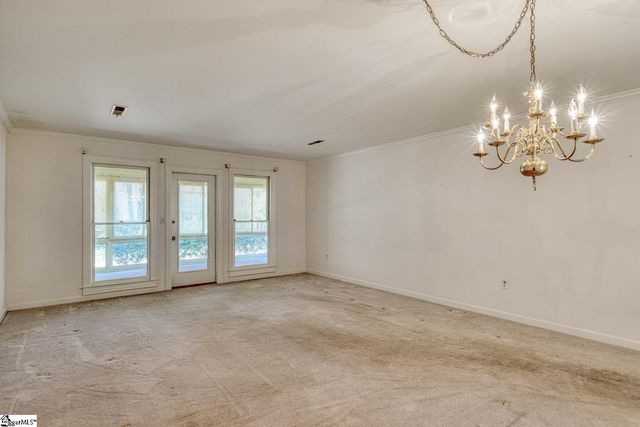 85 Forest Oaks Way, Spartanburg, SC 29307