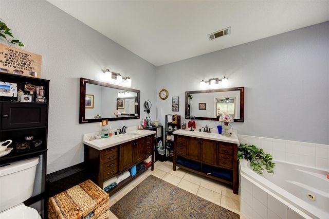 287 Capetown, Montgomery, TX 77356