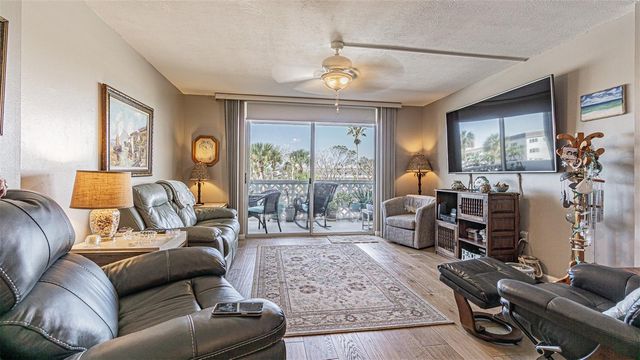 7 ELGIN PLACE 301, Dunedin, FL 34698