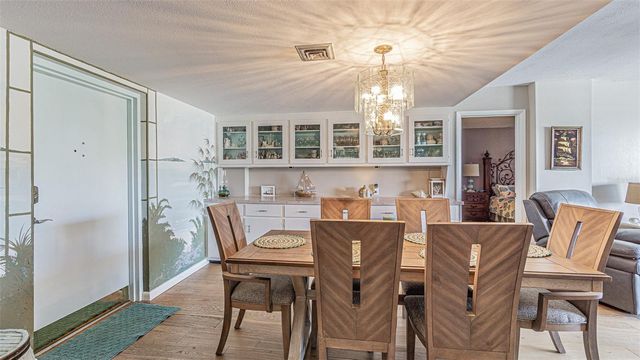 7 ELGIN PLACE 301, Dunedin, FL 34698