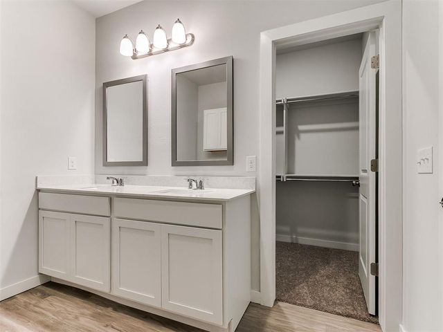 1716 Oak Way, Tuttle, OK 73089