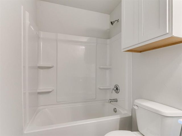 1716 Oak Way, Tuttle, OK 73089