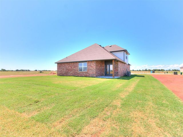 1716 Oak Way, Tuttle, OK 73089