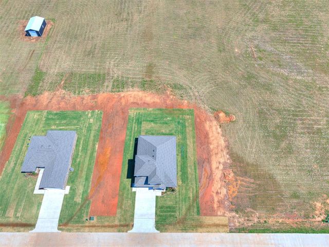 1716 Oak Way, Tuttle, OK 73089