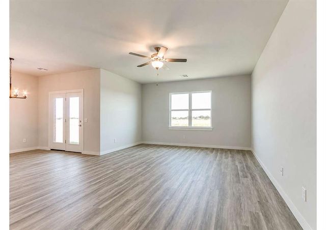 1716 Oak Way, Tuttle, OK 73089