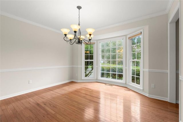 9126 Branch Valley Way, Roswell, GA 30076