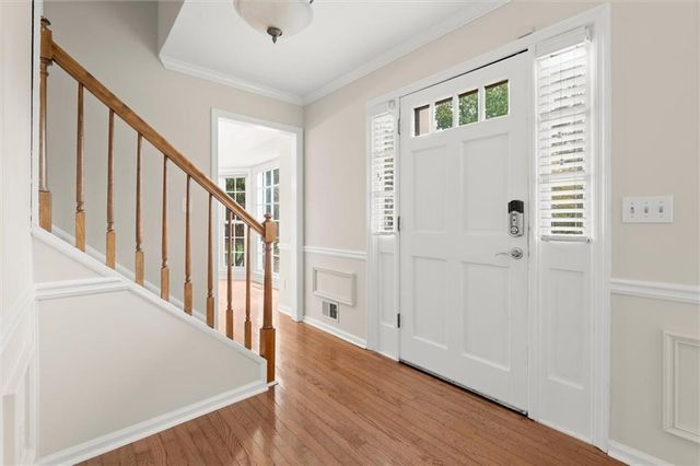 9126 Branch Valley Way, Roswell, GA 30076