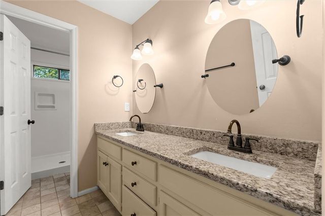 9126 Branch Valley Way, Roswell, GA 30076
