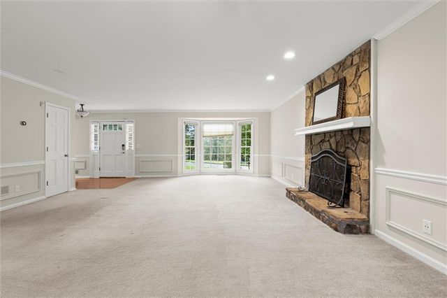 9126 Branch Valley Way, Roswell, GA 30076