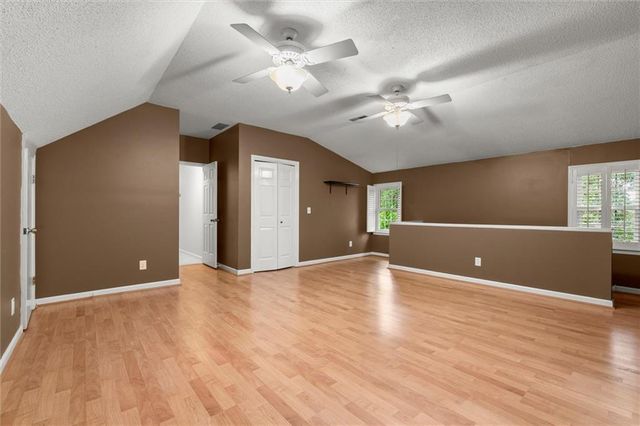 9126 Branch Valley Way, Roswell, GA 30076