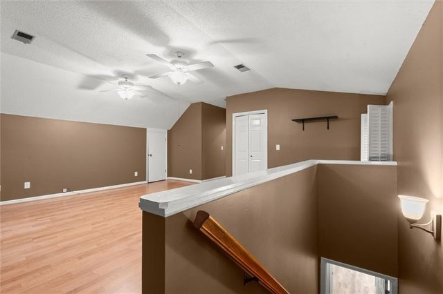 9126 Branch Valley Way, Roswell, GA 30076