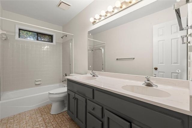 9126 Branch Valley Way, Roswell, GA 30076