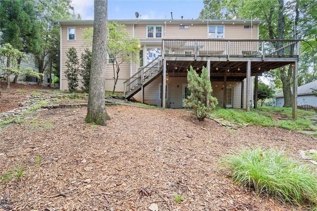 9126 Branch Valley Way, Roswell, GA 30076
