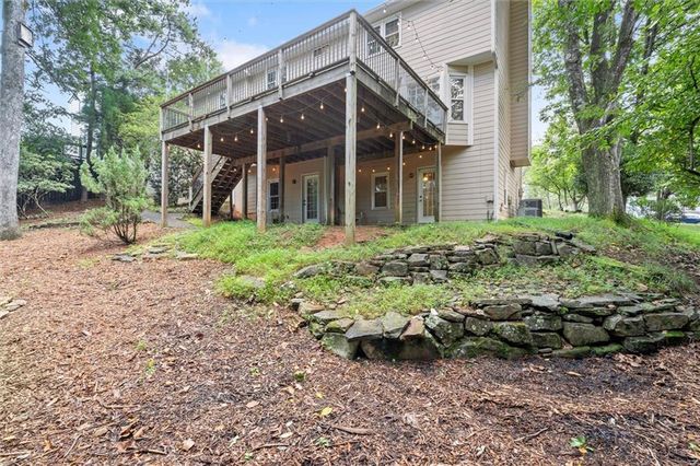 9126 Branch Valley Way, Roswell, GA 30076