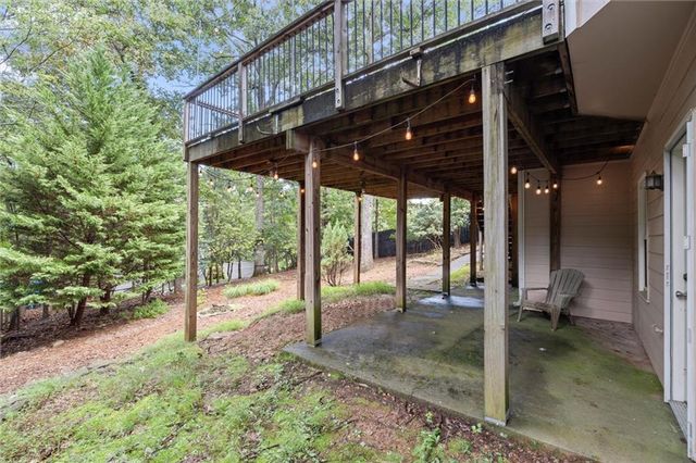 9126 Branch Valley Way, Roswell, GA 30076