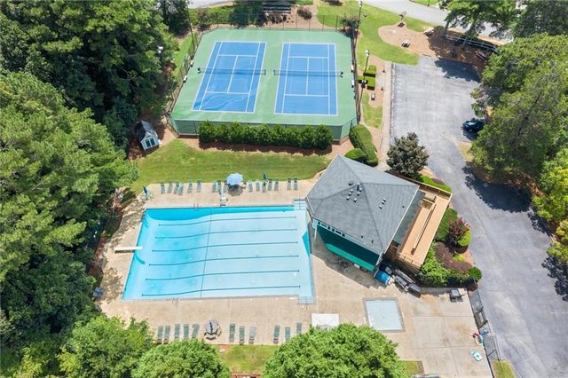 9126 Branch Valley Way, Roswell, GA 30076