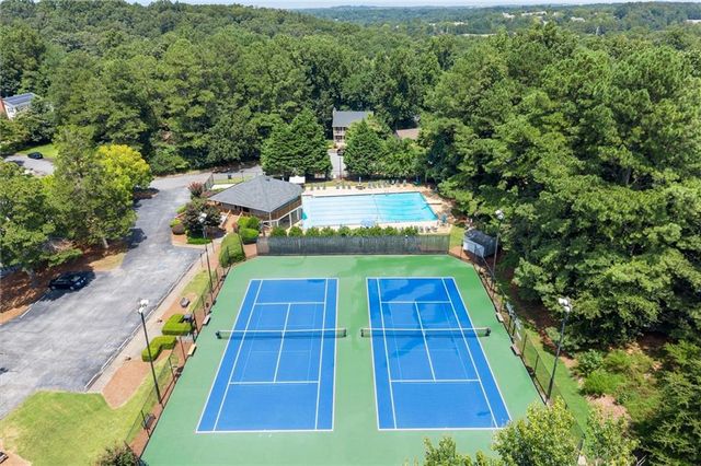 9126 Branch Valley Way, Roswell, GA 30076