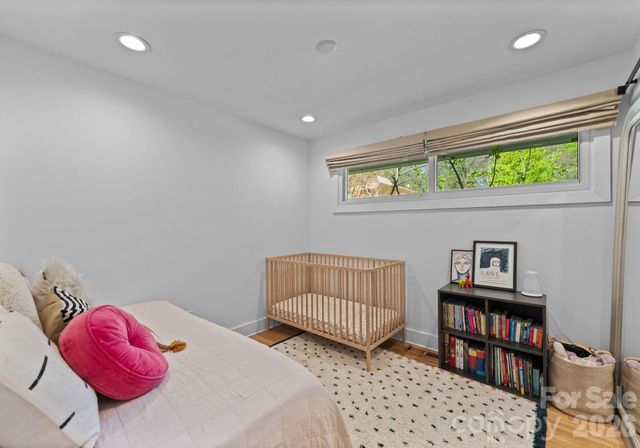 820 Manhasset Road, Charlotte, NC 28209